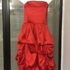 NEW old stock Torrid red fancy dress size 26